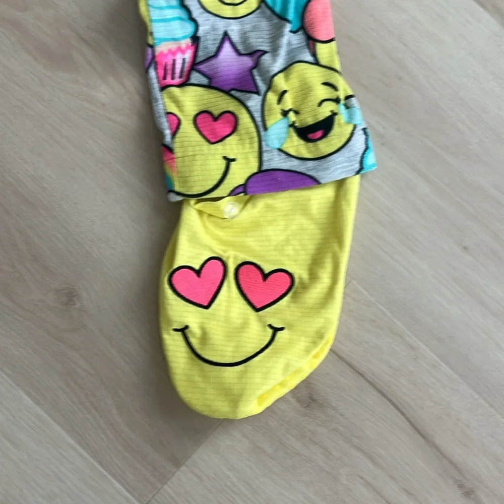 Justice pjs - Picture 4 of 4